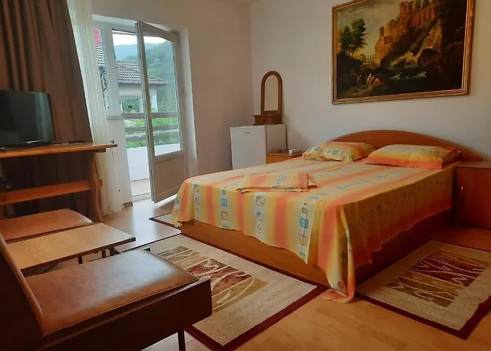 Casa Lica Apartment Căciulata